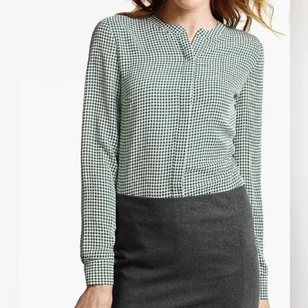 Talbots Women's Houndstooth Button Down Long Sleeve Blouse Burgundy Sz:Small EUC
